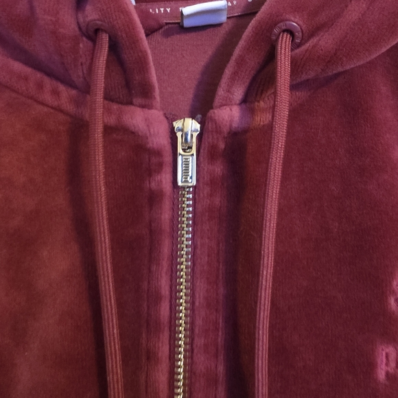 Puma Women's Burgundy Velour Hoodie Jacket - Picture 3 of 6